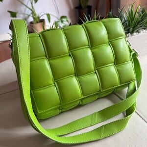 STYLISM Green Quilted Crossbody Bag